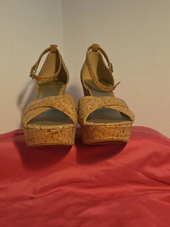 EUC Heather's Closet "The Randi" Cork Platform Sandals - Picture 2 of 7